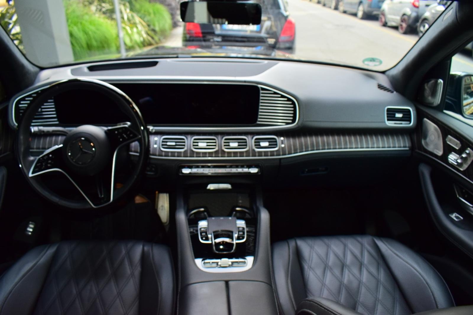 Mercedes GLS600 Maybach — photo 17